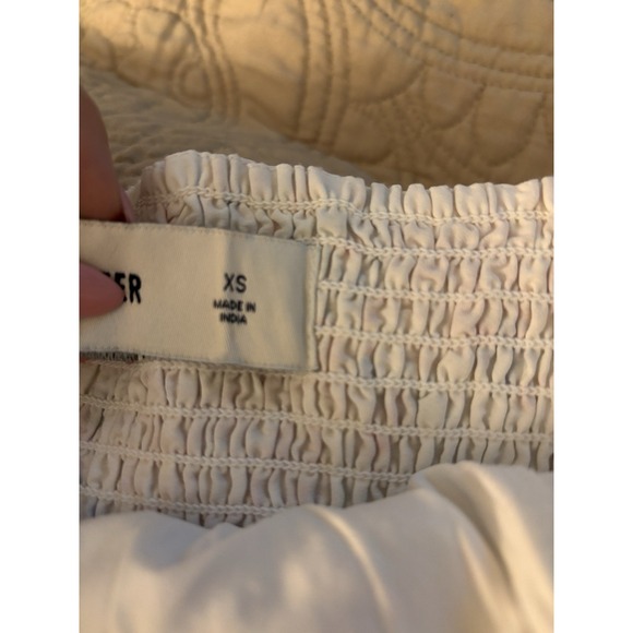 DOLD** Hollister Women's White Crochet Flowy Tube Top Cottagecore Croquette - Picture 8 of 9